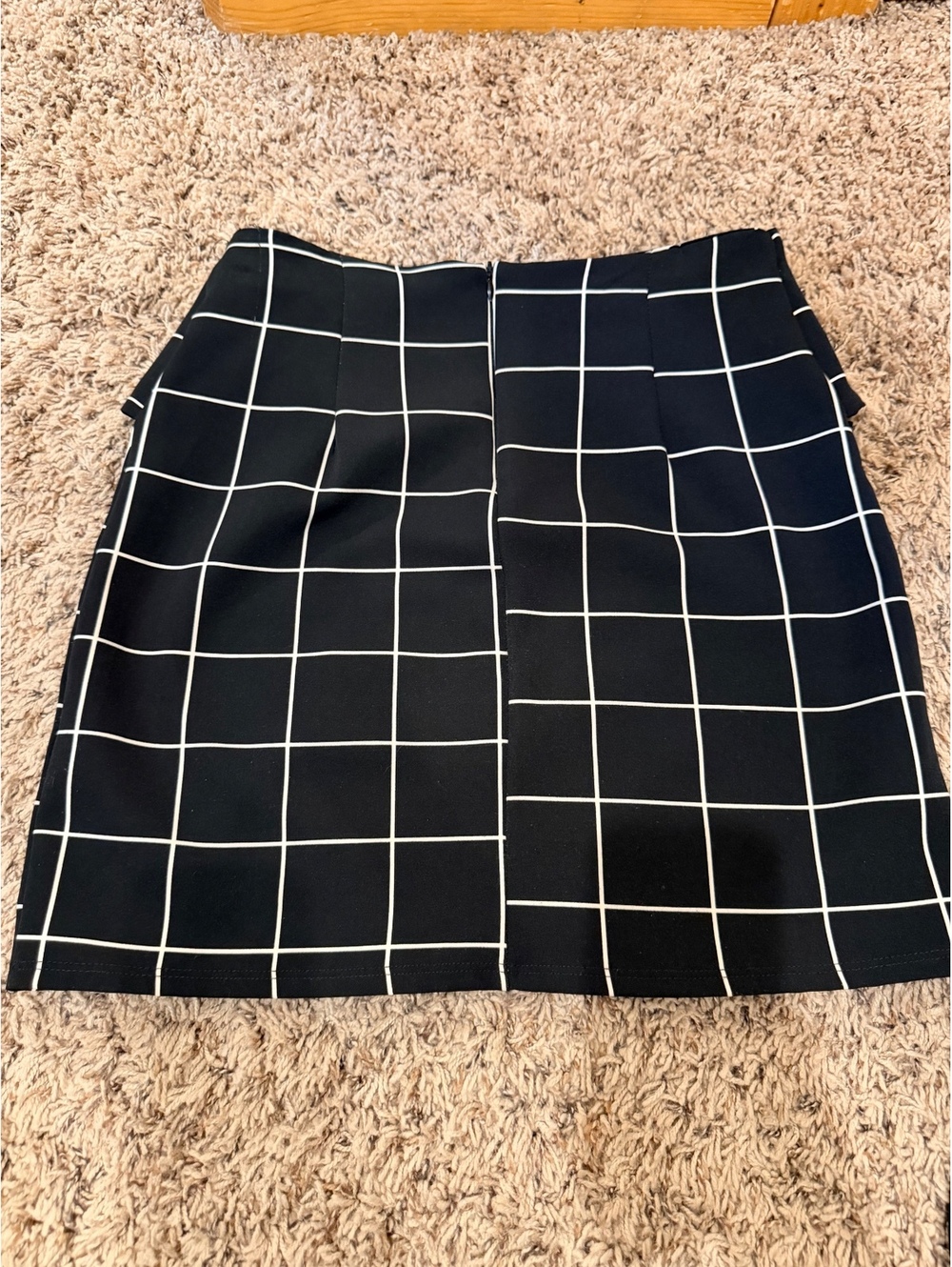 BLUE BLUSH Black and white windowpane plaid mini skirt
